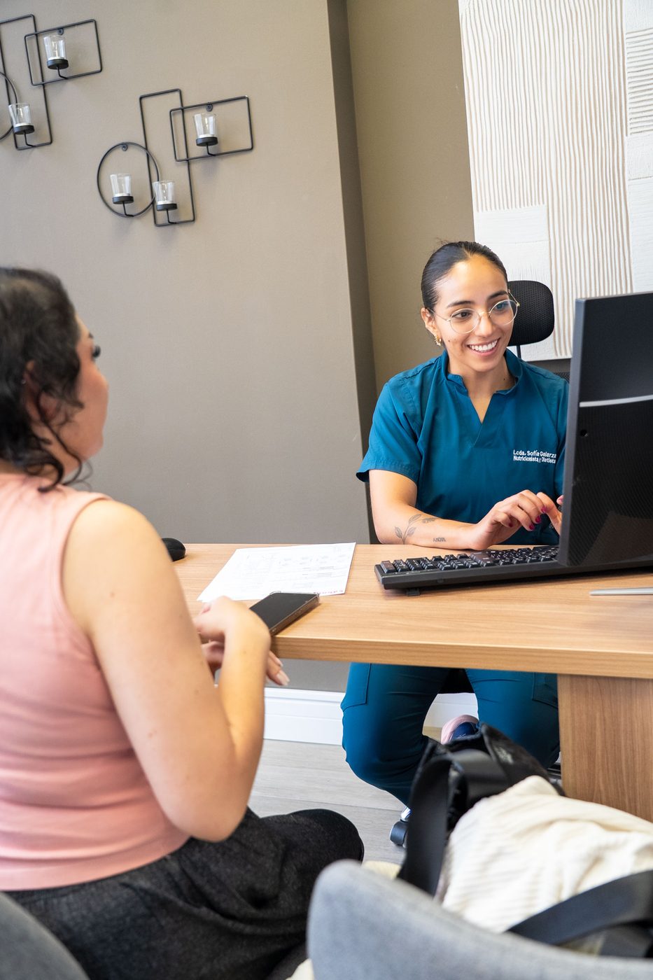 Consulta nutricional con Lcda. Sofía Galarza en el consultorio IMC