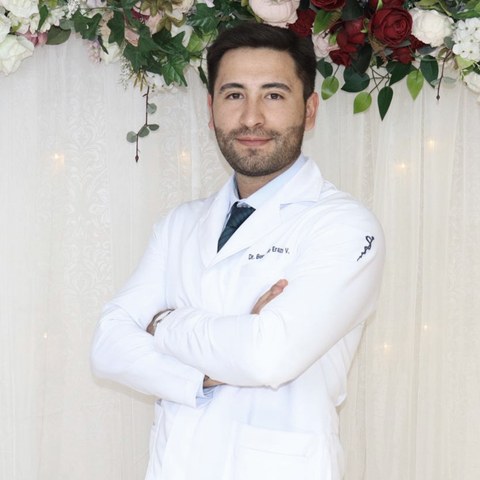 Dr. Bernardo Erazo